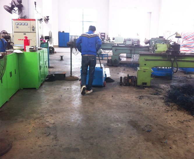 電動(dòng)掃地機(jī)案例-鑄造車(chē)間 電動(dòng)掃地機(jī)案例-鑄造車(chē)間