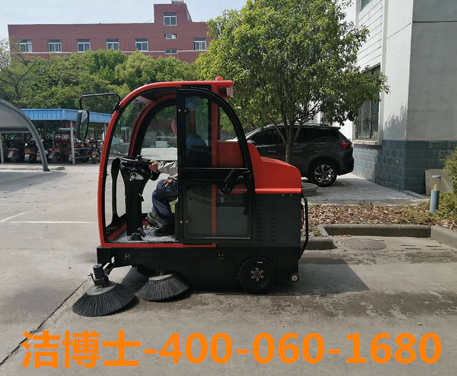 駕駛掃地車(chē)客戶(hù)案例-南京敏之杰機(jī)電設(shè)備有限公司 駕駛掃地車(chē)客戶(hù)案例-南京敏之杰機(jī)電設(shè)備有限公司
